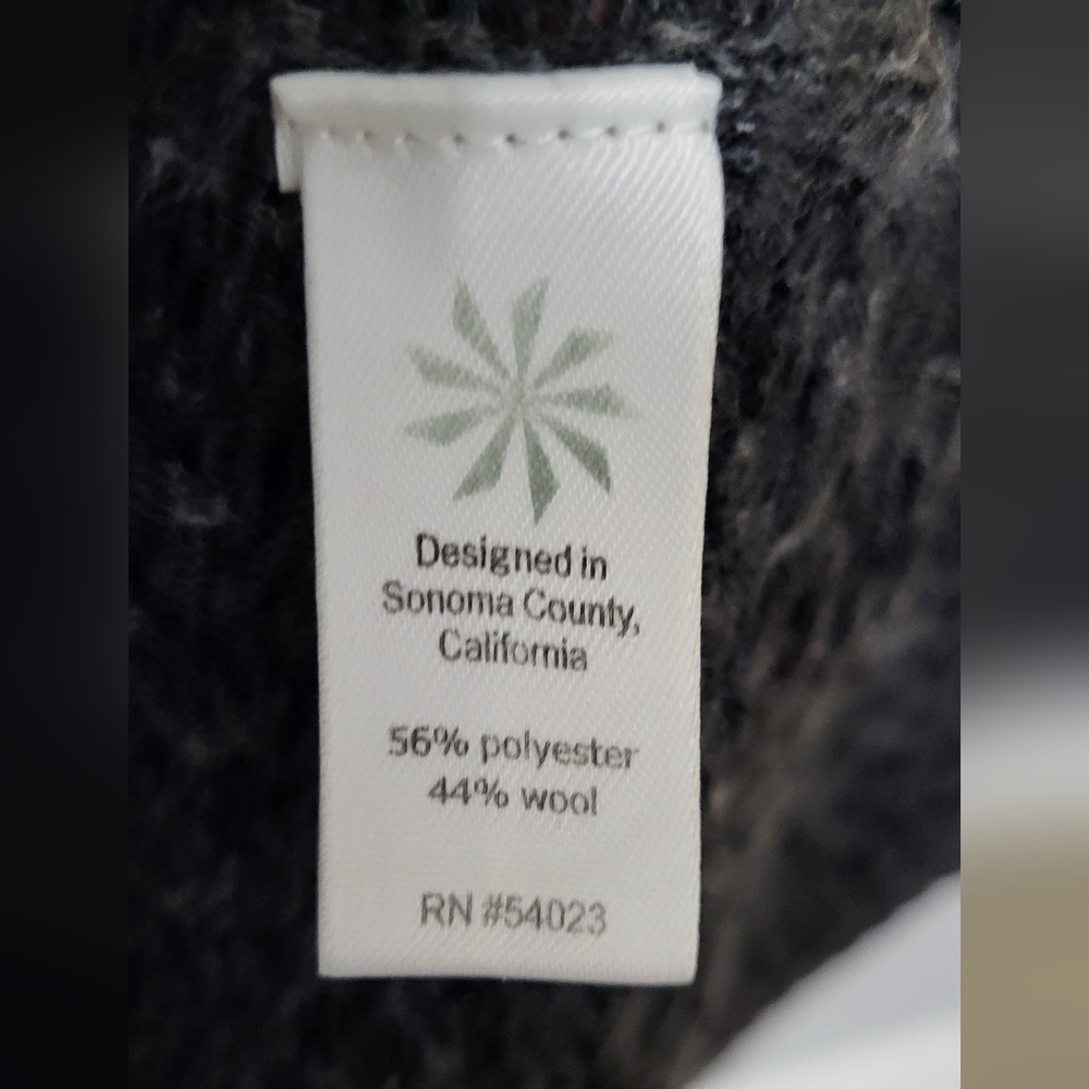 Euc Athleta Medium Polyester/Wool Blend Knit Swea… - image 3